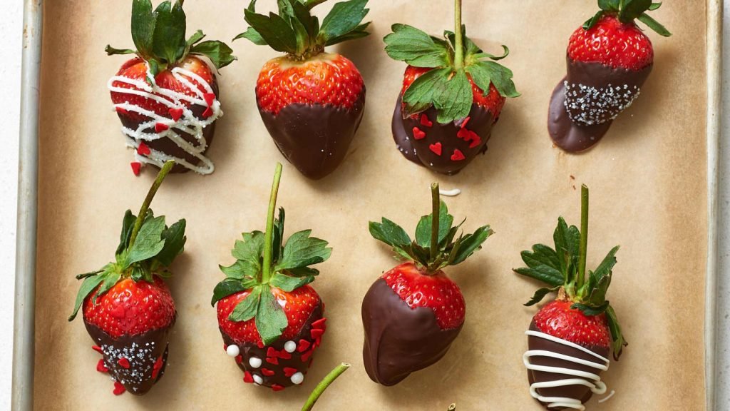 Pairing Chocolate with Fruits for the Ultimate Dessert