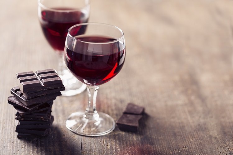 Perfect Chocolate Pairings for a Cozy Winter Night In