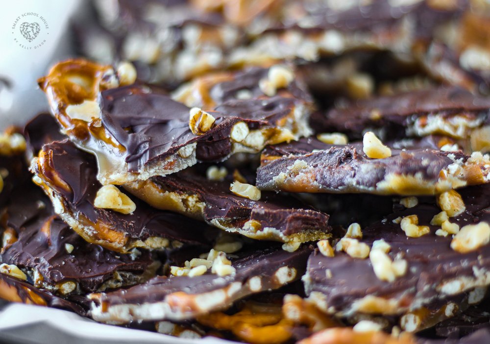 Chocolate-Covered Pretzel Rods: Sweet and Salty Perfection