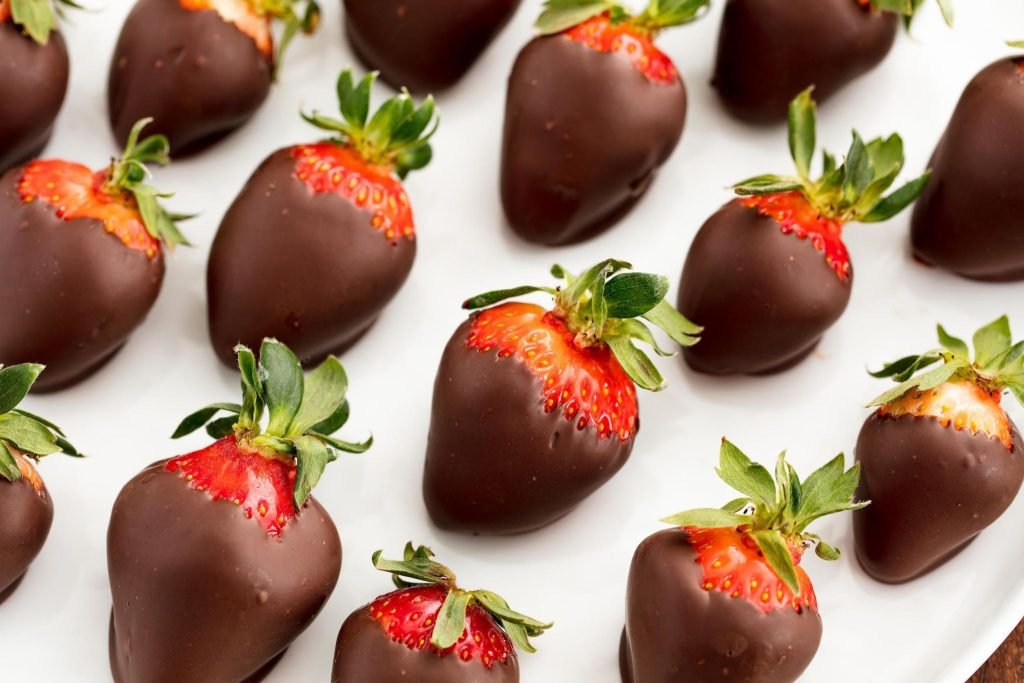 Chocolate-Covered Strawberries: A Simple but Elegant Treat