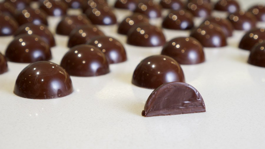 Chocolate Truffles vs. Chocolate Bonbons: What’s the Difference?