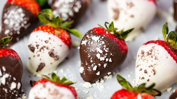 How to Make Chocolate-Dipped Strawberries Like a Pro