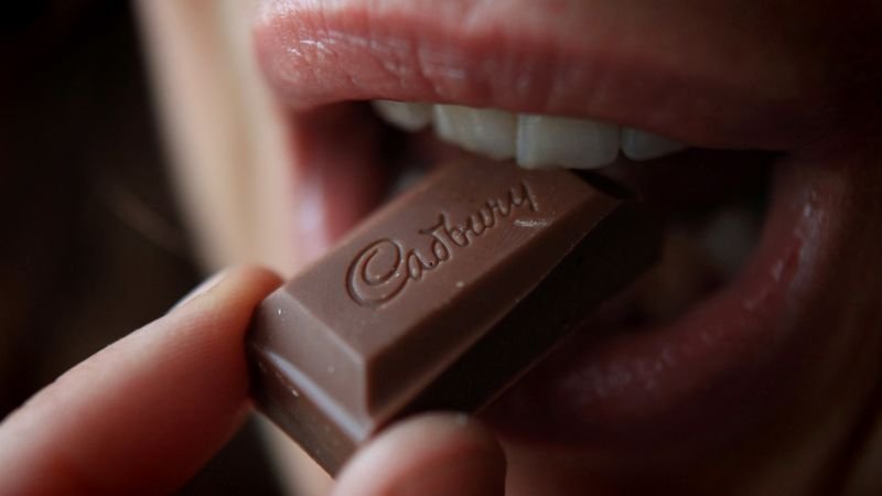 Why You Should Be Eating More Dark Chocolate: Health Benefits Explained