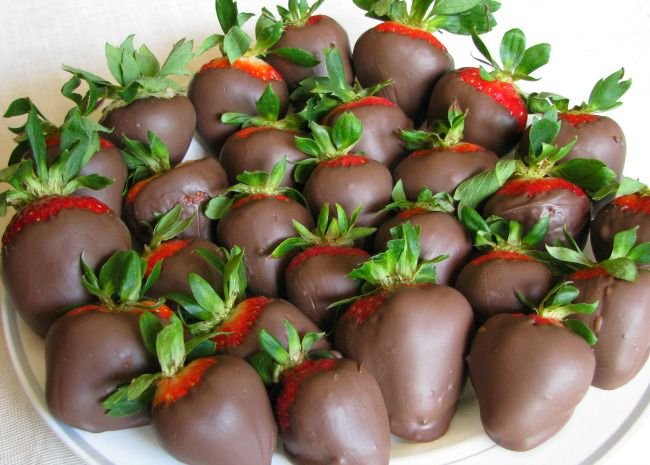 How to Make Homemade Chocolate-Covered Strawberries